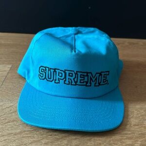 Supreme shattered logo 5 panel snap back baseball cap